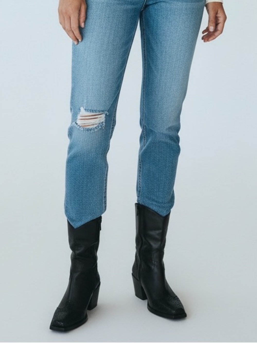 White Mountain Black Leather Heeled Western Boots